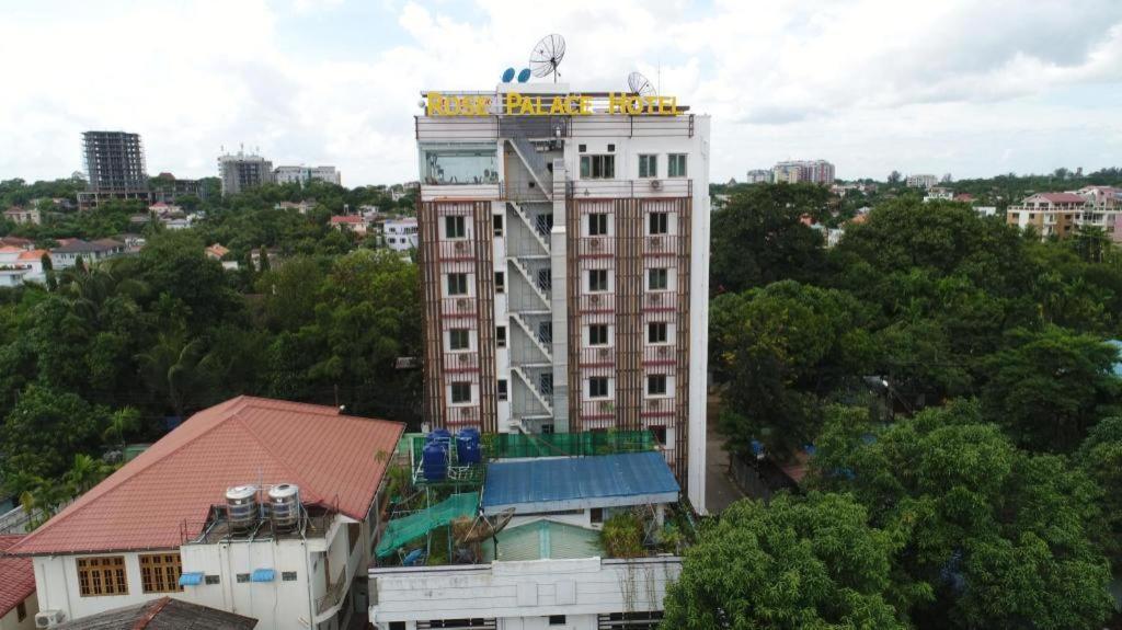 Rose Palace Hotel Yangon Extérieur photo