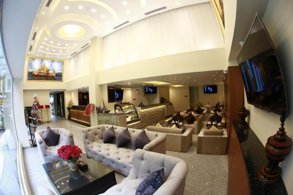 Rose Palace Hotel Yangon Extérieur photo